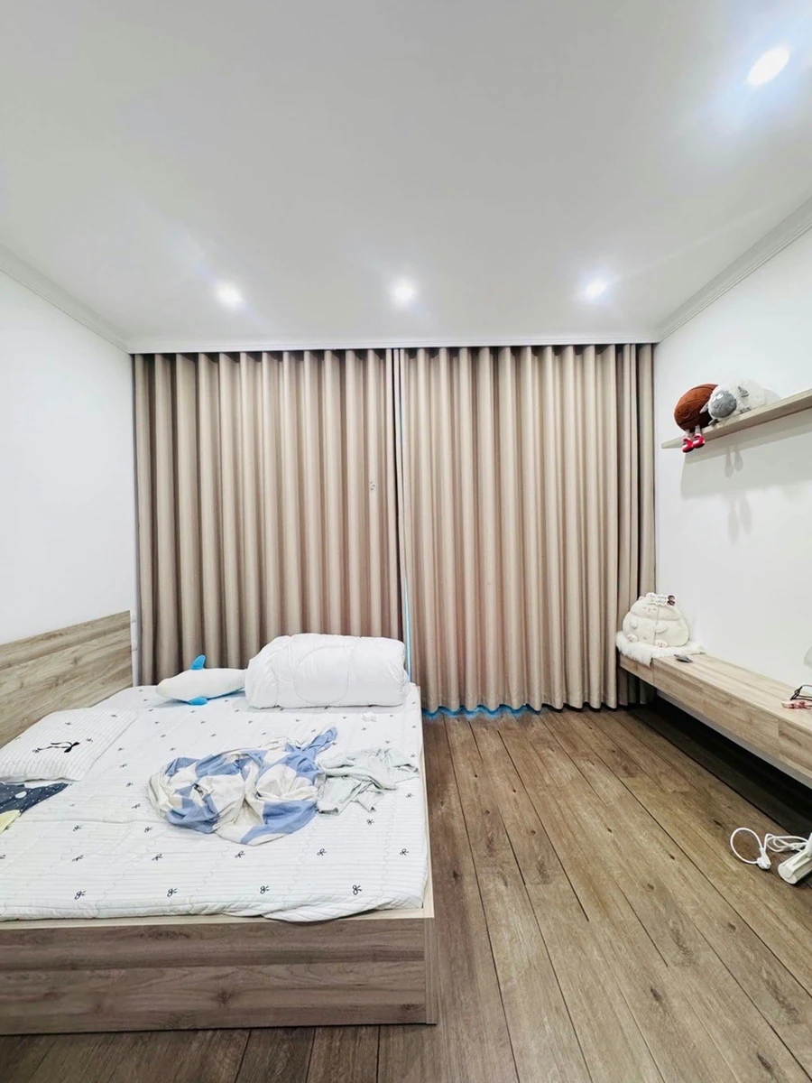 Bán nhà 5 tầng 50m² có gara ô tô, thang máy, 4 phòng ngủ tại Lê Trọng Tấn, Hà Nội - Ảnh thu nhỏ 4