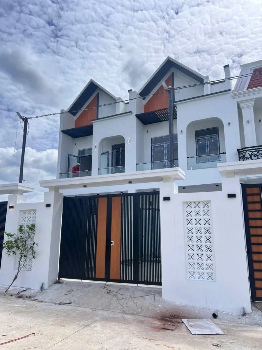 Bán nhà Long Khánh 110m2, 3 PN, 1 tỷ 980 triệu - Ảnh 1