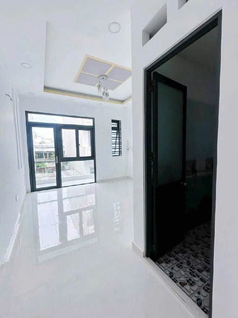 Bán nhà 3 tầng 50m² giáp Quận 1 gần Cầu Thị Nghè - Ảnh thu nhỏ 4
