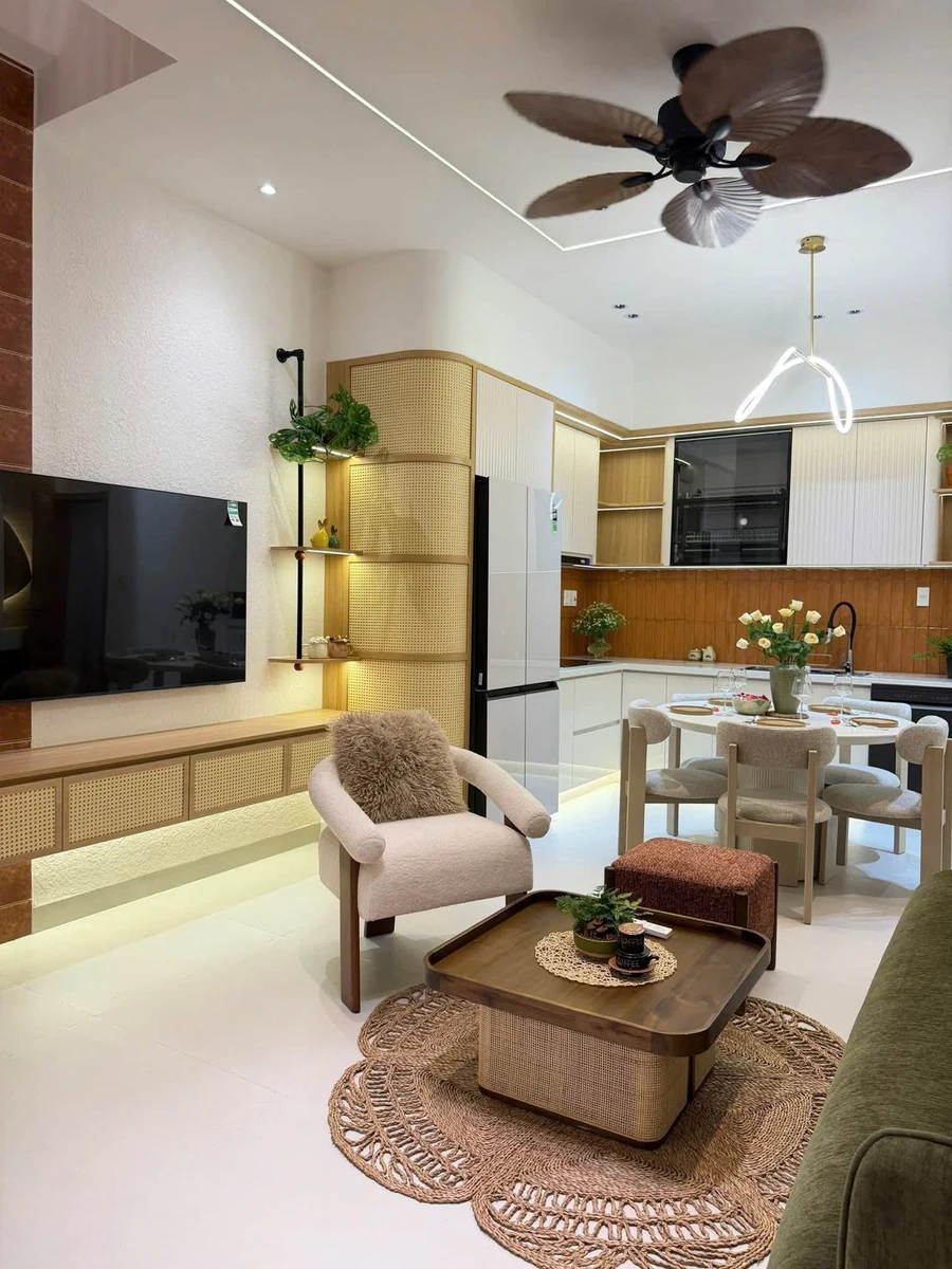 Bán nhà 3PN 167m² Hùng Vương, Tân Lập, Đắk Lắk - Ảnh 1