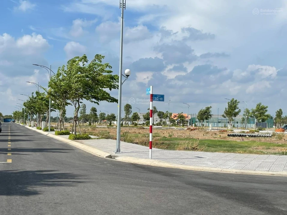 Chỉ 989 triệu/125m2 đất nền thổ cư, ngay cổng sân bay Quốc tế Long Thành có sổ sẵn NH cho vay 80% - Ảnh thu nhỏ 2