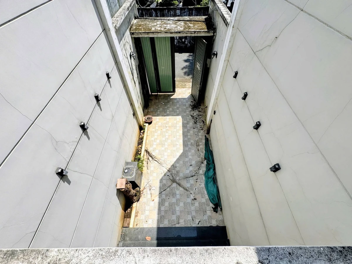 Bán nhà 1 trệt 1 lầu 100m2, 3 phòng ngủ, đường 2 ô tô, Hố Nai, Biên Hòa - Ảnh thu nhỏ 2