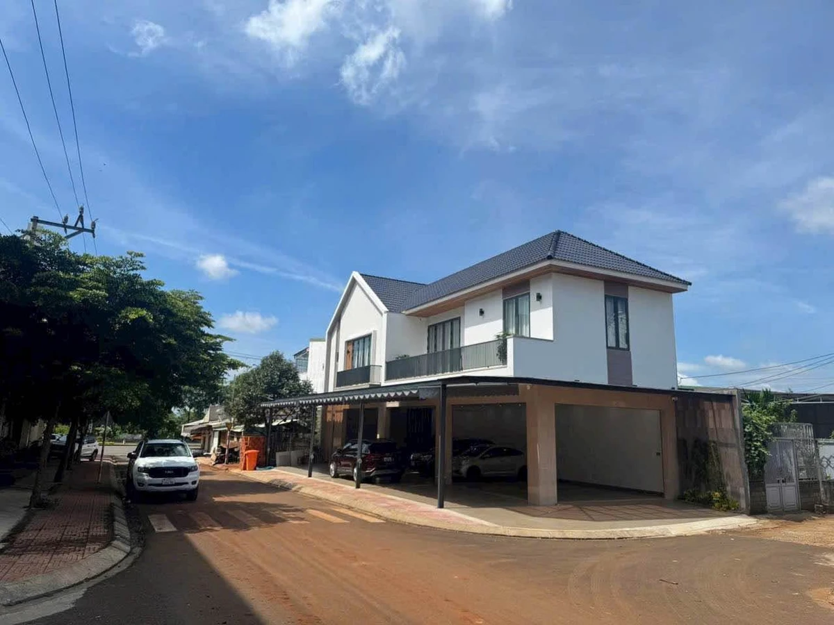Bán nhà góc 2 mặt tiền 176m² Nguyễn Chí Thanh, Tân An 11.9 tỷ - Ảnh thu nhỏ 3