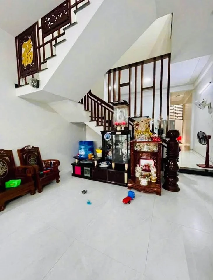 Bán nhà 2 mê 125m² mặt tiền Nguyễn Trãi, Quận 5 - Ảnh thu nhỏ 3