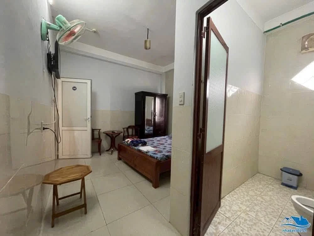 Bán khách sạn 164,3m² đường Nguyễn Trung Trực, Rạch Giá, 5 tỷ - Ảnh thu nhỏ 4