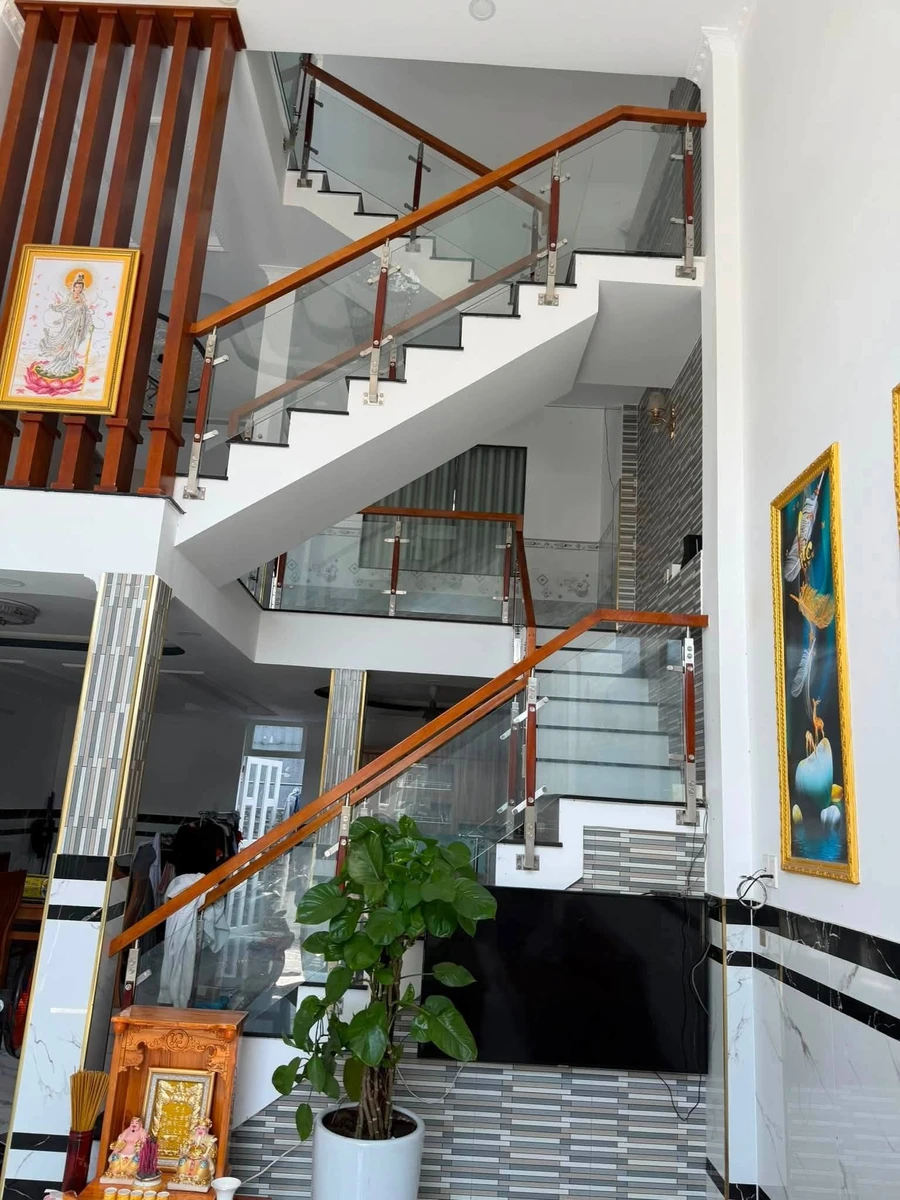 Bán nhà Hóc Môn 88m2 3PN 4WC, 4 tỷ 890 triệu - Ảnh 1