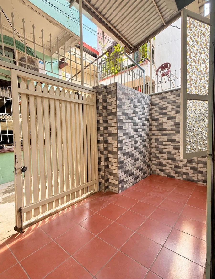 Bán nhà Tô Hiệu 70m² 3 tầng 2.3 tỷ Quận 7 - Ảnh thu nhỏ 2