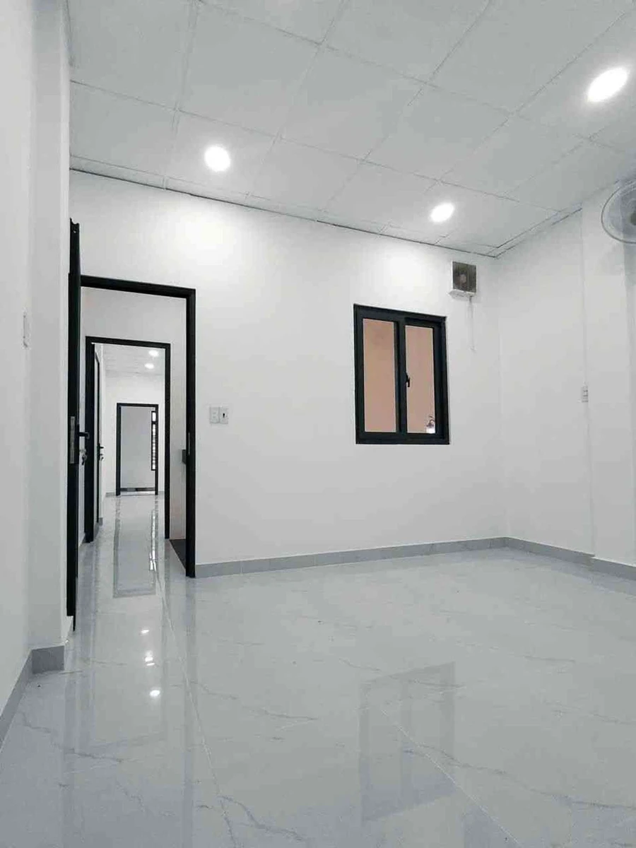 Bán nhà phố Trịnh Đình Trọng, Tân Phú, 52m² giá trên 5 tỷ - Ảnh thu nhỏ 3