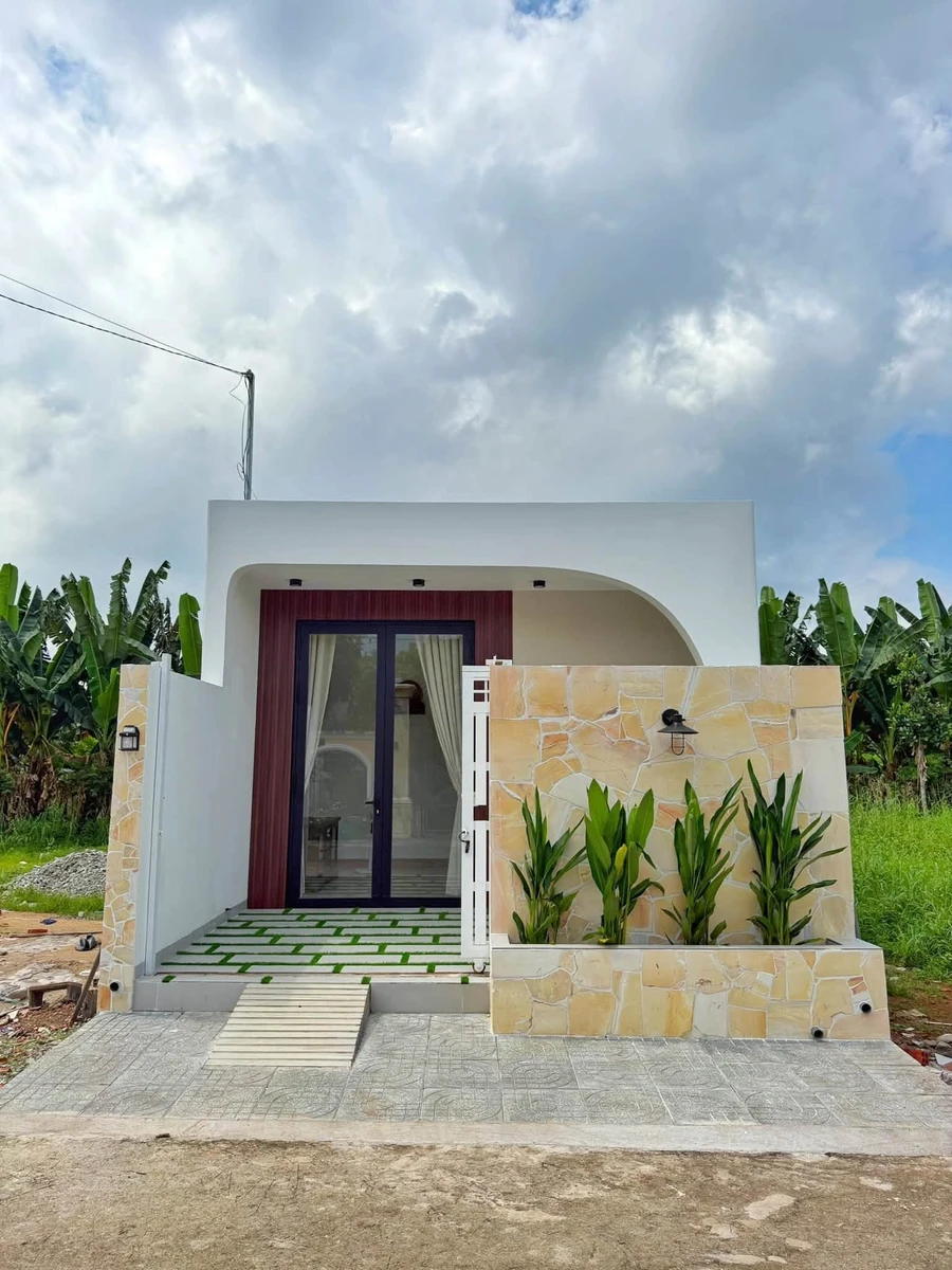 Bán nhà 95m2 2 phòng ngủ sổ hồng riêng giá 2,07 tỷ tại Hòa Long, Phường Tam Long - Ảnh 1