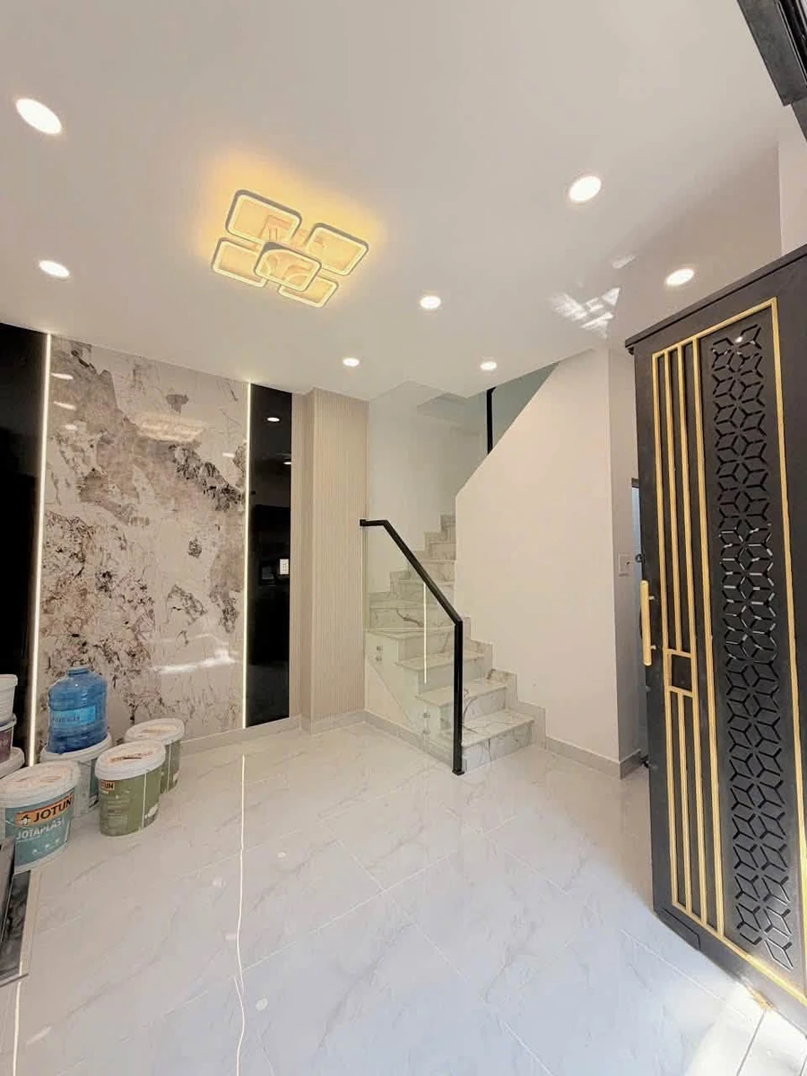 Bán nhà Quận 4, 50m², 2 phòng ngủ, 3.5 tỷ - Ảnh thu nhỏ 2