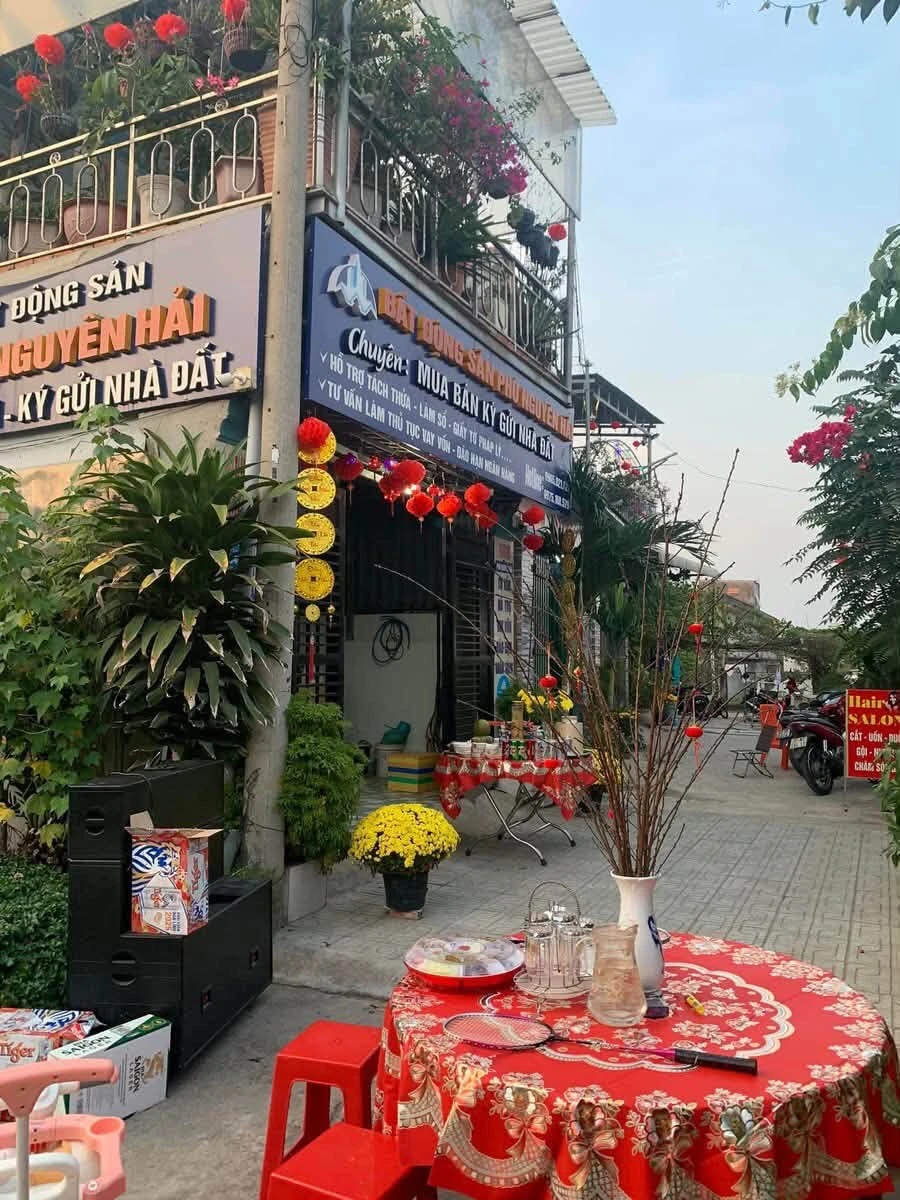 Bán nhà 1 trệt 1 lầu gần 100m² 4PN, Tân Đông Hiệp (Dĩ An cũ), giá 3,99 tỷ - Ảnh 1