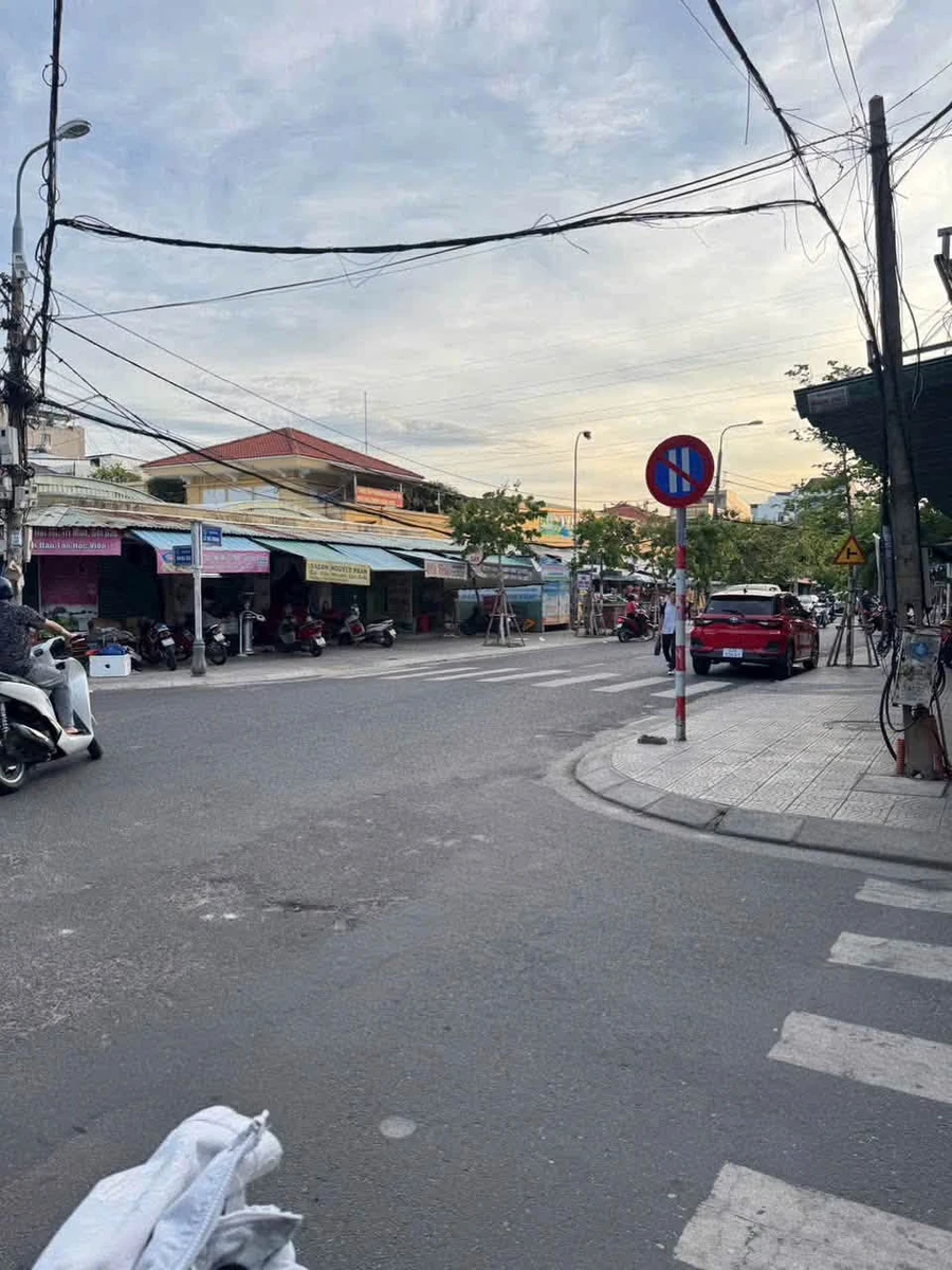 Bán nhà 3 tầng mặt tiền 110m2 Hoà Cương Bắc Đà Nẵng - Ảnh thu nhỏ 4