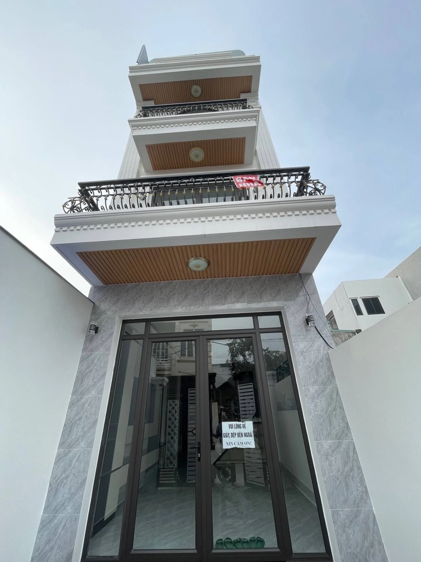 Nhà 4 tầng 64m² sân cổng độc lập 3,5 tỷ Kiến An - Ảnh 1