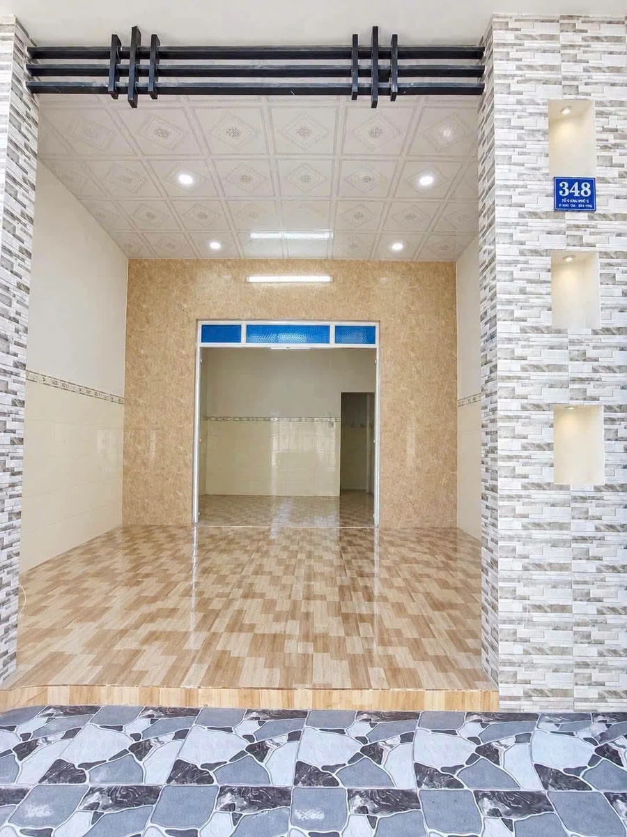 Bán nhà Phú Hưng 101m2 giá 695 triệu, gần trường cấp 2 Phú Hưng, Bến Tre - Ảnh 1