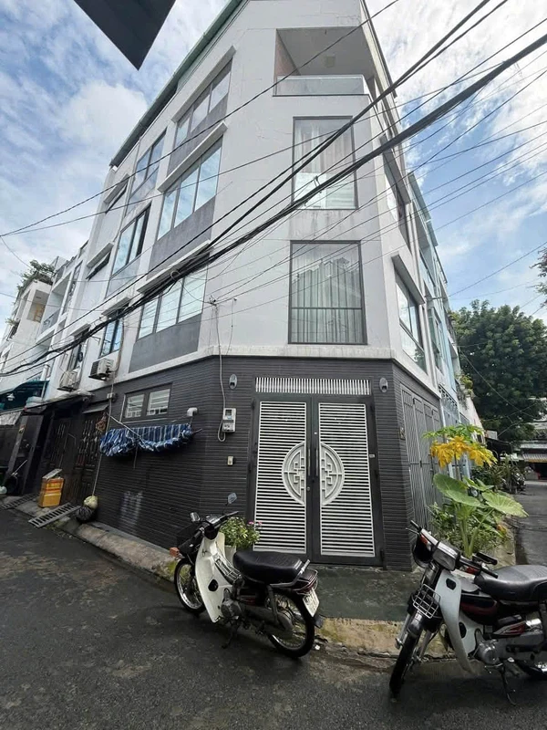 Cho thuê nhà 4 tầng sân thượng 72m² Tân Quý, Tân Phú - 16 triệu/tháng