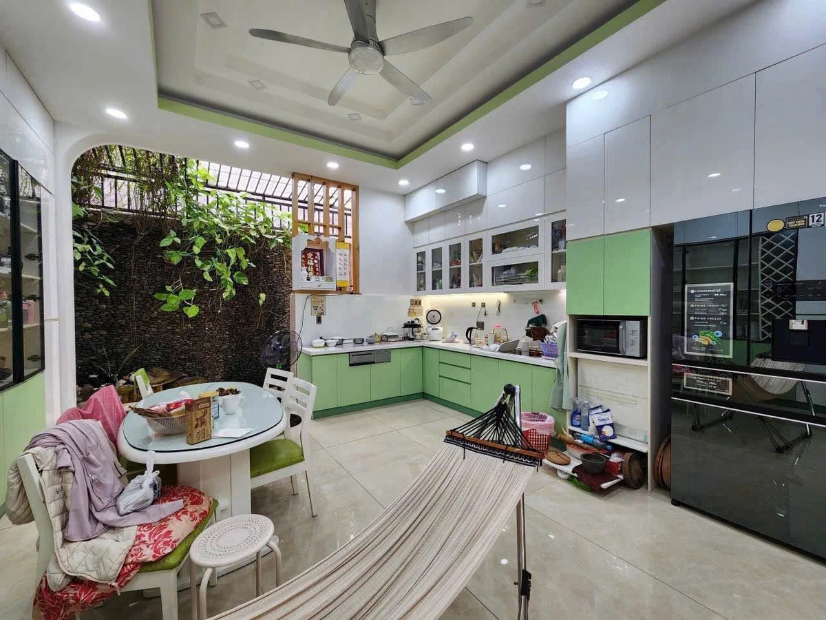 Bán nhà 5x20m 1 trệt 2 lầu sân thượng khu Tên Lửa, Bình Tân giá 11,97 tỷ - Ảnh thu nhỏ 4