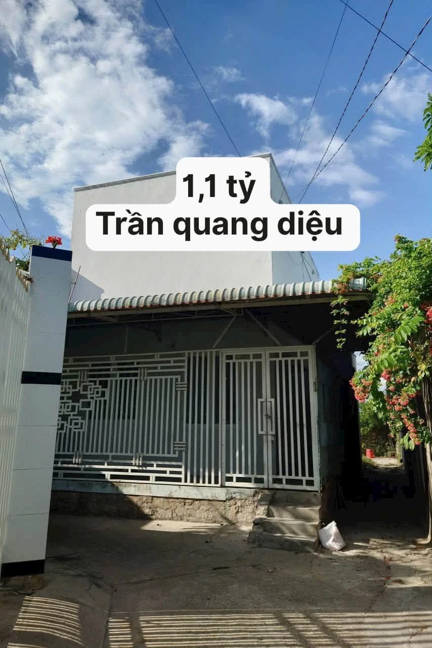 Bán nhà gác lửng mặt tiền hẻm Trần Quang Diệu 71m2, Quận 1 - Ảnh 1