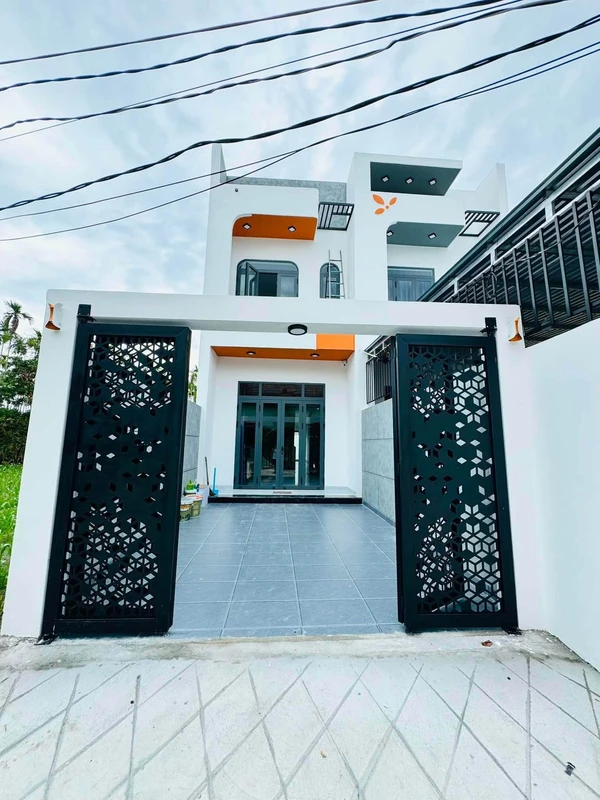 Bán nhà 2 tầng 96,5m2 Nguyễn Công Phương, Quảng Ngãi