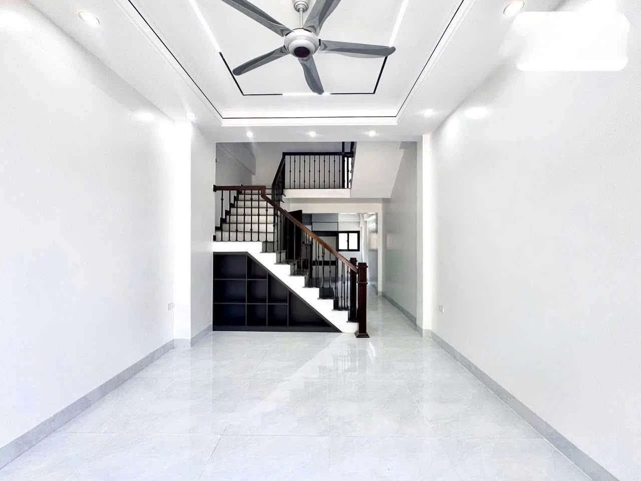 Bán nhà 3 tầng 50m² mặt tiền Phố Bào Ngoại Quận 6 - Ảnh 1