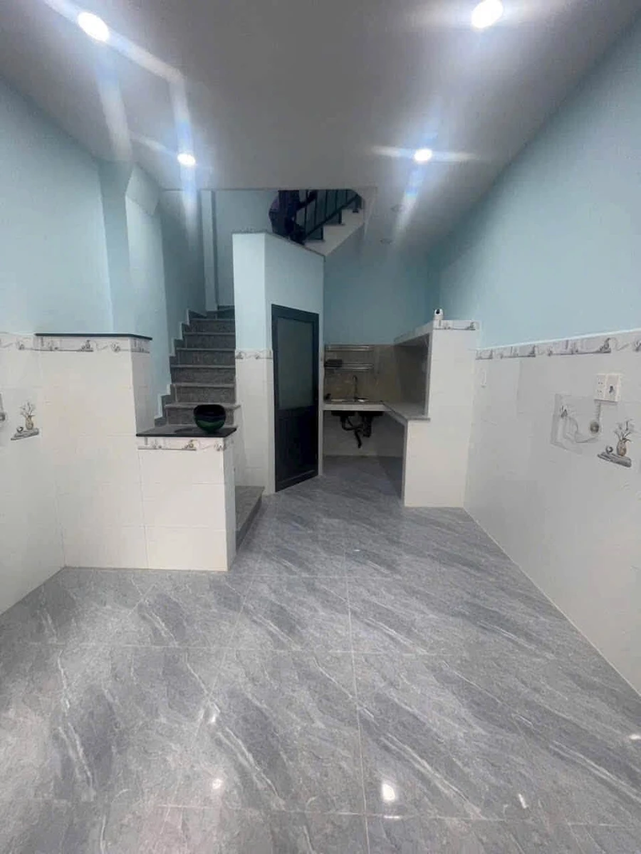 Cho thuê nhà hẻm Quang Trung, 2PN 3WC, 31.5m², 8.5 triệu/tháng - Ảnh 1