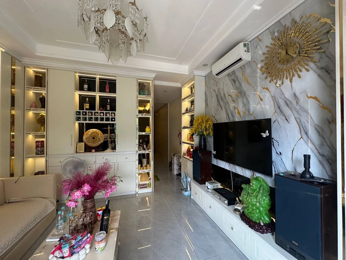 Bán nhà 3 tầng 67m² với nội thất đầy đủ giá 2,8 tỷ - Ảnh thu nhỏ 3