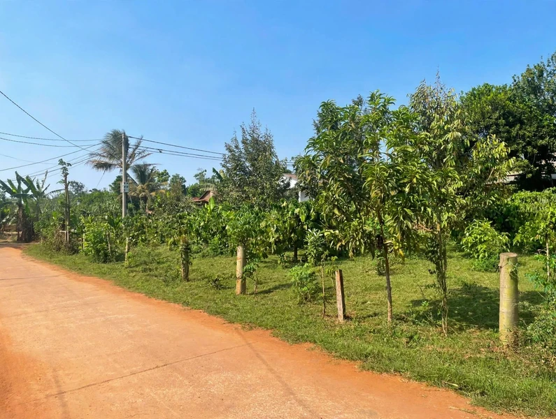Bán đất Kroa A, Cư M'gar 120m2, đường 10m, 335 triệu