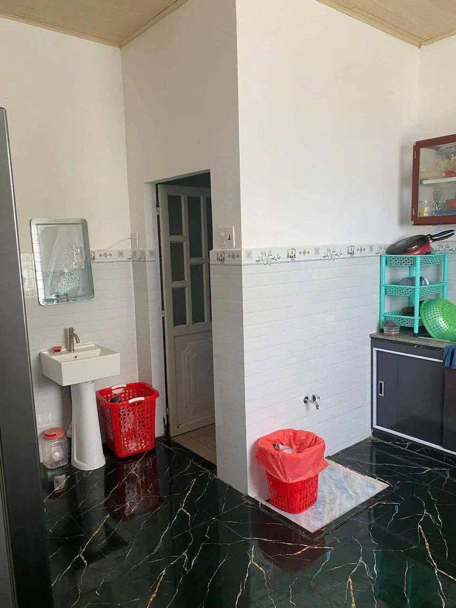 Bán nhà hẻm 69.7m² Rạch Giá An Giang 2 tỷ 200 triệu - Ảnh thu nhỏ 5