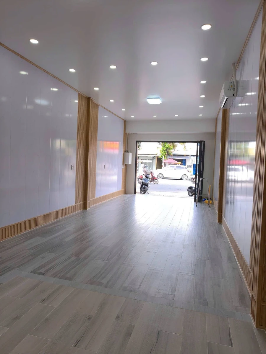 Bán nhà kinh doanh 96m² mặt tiền Nguyễn Trung Trực, Rạch Giá 3.85 tỷ - Ảnh thu nhỏ 4