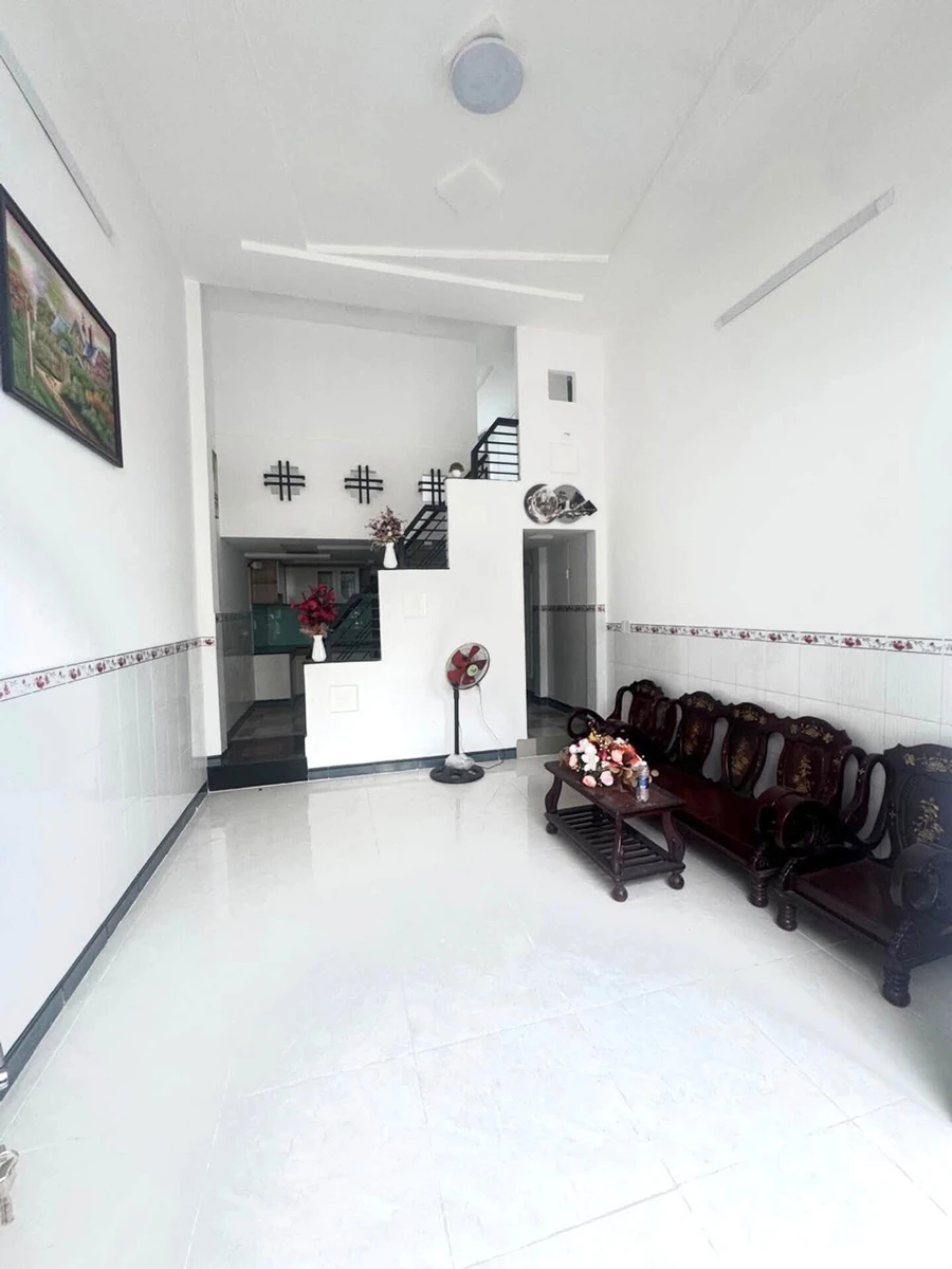Bán nhà hẻm xe hơi Lê Đình Cẩn, Bình Tân, DTSD 70m2, giá hơn 3 tỷ - Ảnh thu nhỏ 4