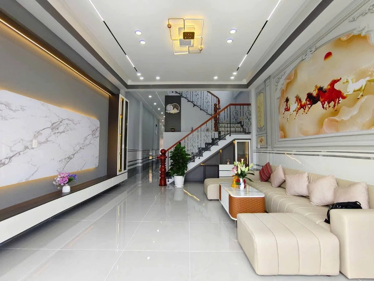 Bán nhà sân vườn 4PN 185m² Đức Hòa Long An - Ảnh thu nhỏ 3