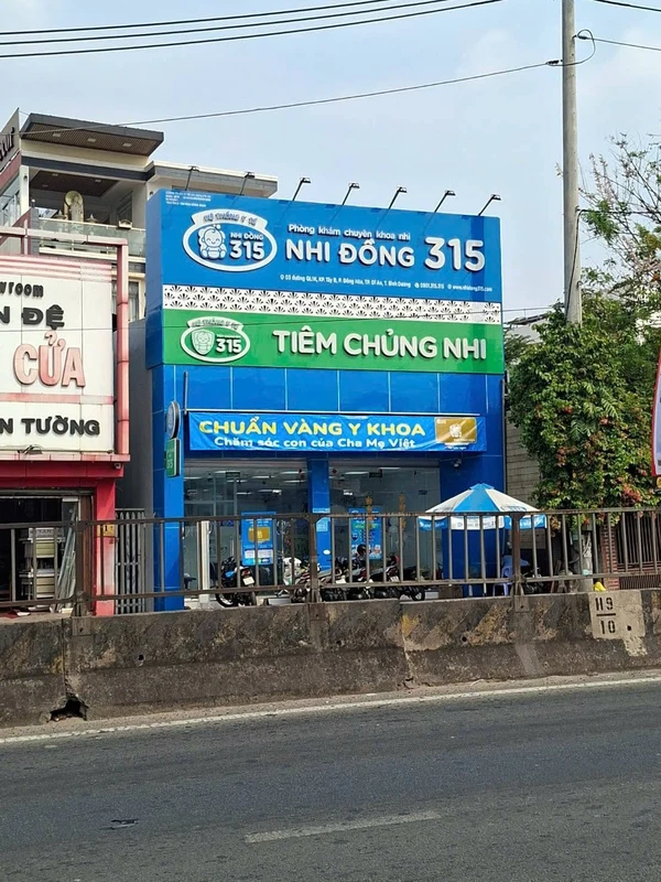 Bán nhà mặt tiền Quốc lộ 1K 243m2, 1 trệt 2 lầu, phường Đông Hòa, Dĩ An