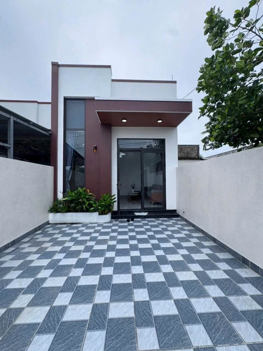 Bán nhà hiện đại 3 phòng ngủ 180m² Rạch Giá - Ảnh thu nhỏ 2