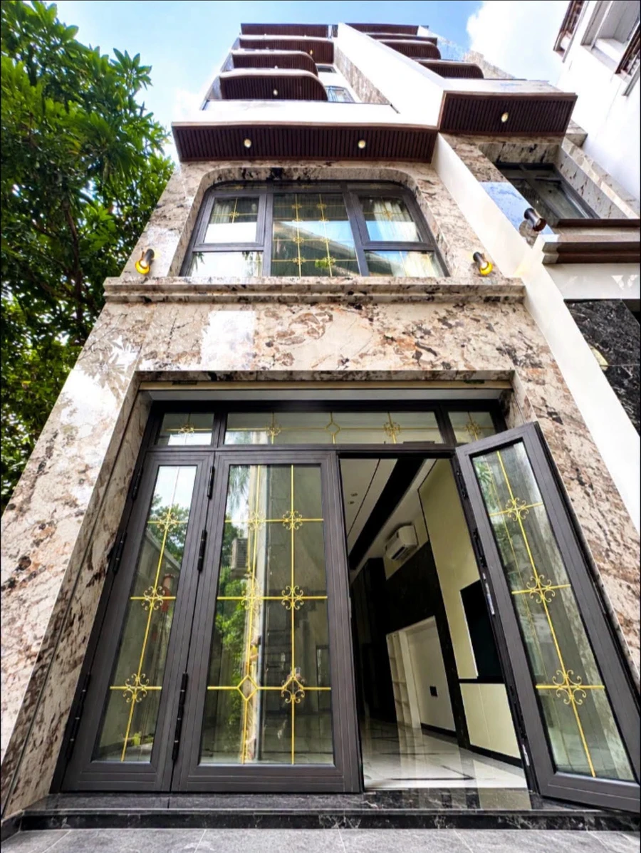 Bán nhà 6,8 tỷ Long Biên, 38m2, 5 tầng, full nội thất - Ảnh 1