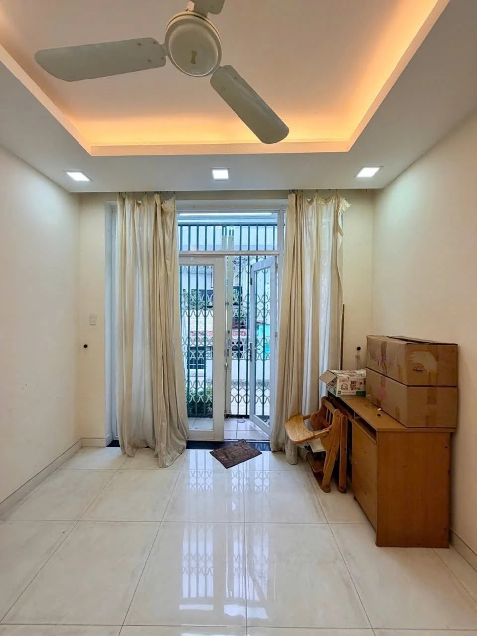 Bán nhà 4 tầng 4PN 45m2 Quận 10, giá 6,5 tỷ - Ảnh 1