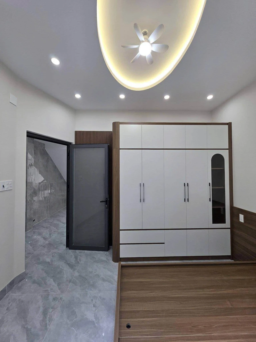 Bán nhà mặt tiền 3 tầng 80m2, 6 tỷ 4 Quy Nhơn - Ảnh thu nhỏ 3