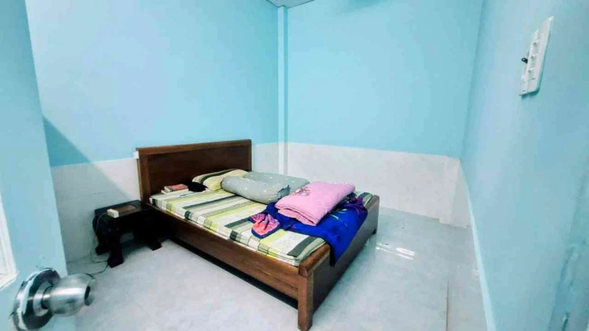 Bán nhà 1 trệt 1 lầu 59,2m², 2PN, hẻm xe hơi, sổ hồng riêng khu TL43 Quận 12 - Ảnh thu nhỏ 4