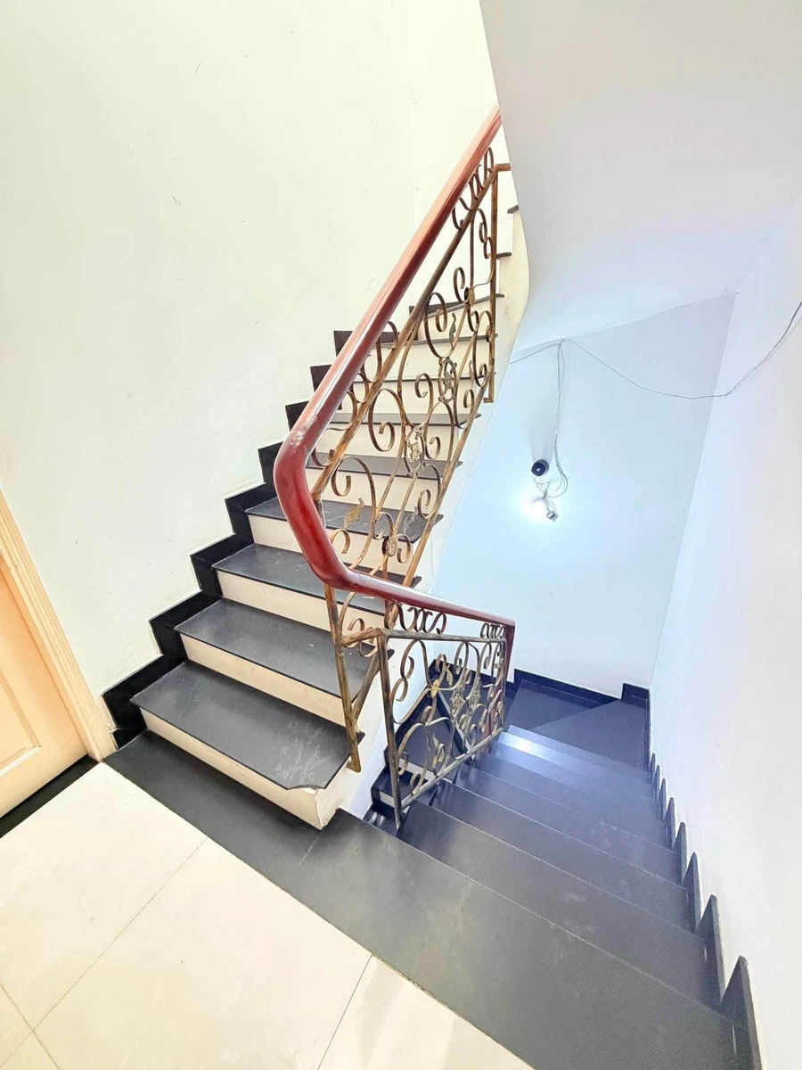 Bán nhà hẻm ô tô 4 tầng 50m2 7PN Huỳnh Văn Nghệ, Phường 12, Gò Vấp - 6,5 tỷ - Ảnh thu nhỏ 3