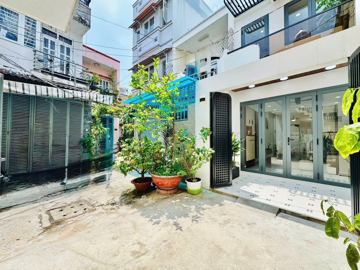 Bán nhà 1 trệt 1 lầu 50m2, 3PN gần Vincom Quang Trung, Gò Vấp, giá 6,18 tỷ - Ảnh thu nhỏ 2