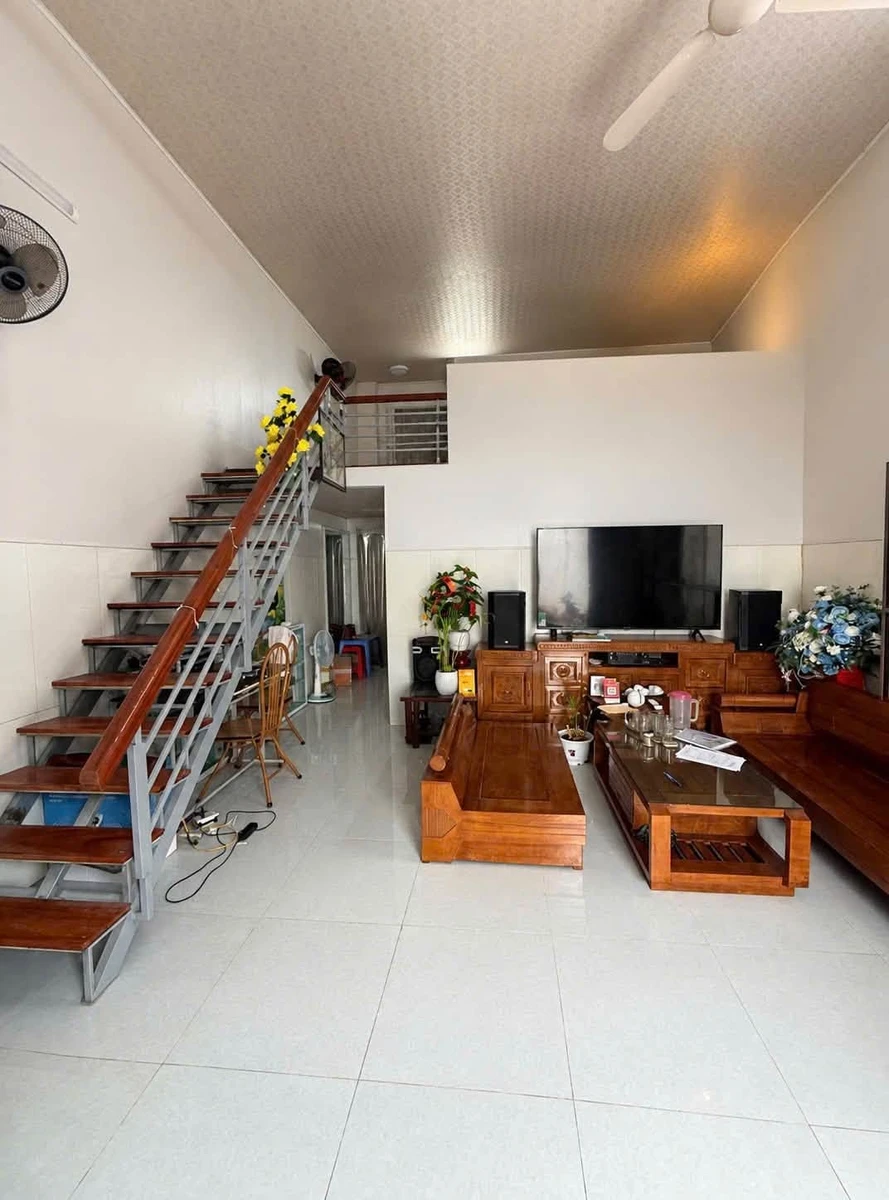 Bán nhà 1 tầng 61m2 mặt tiền 5m Phường Đông Vệ cũ ~2 tỷ - Ảnh thu nhỏ 2