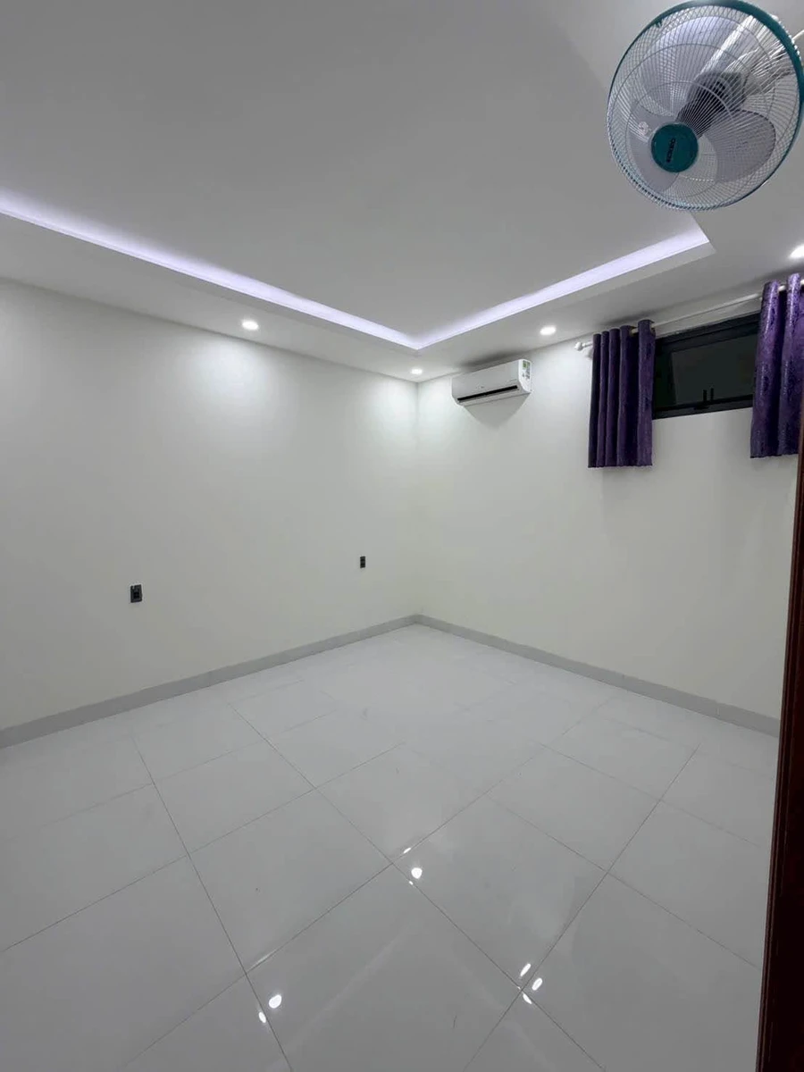 Bán nhà mặt tiền A6 Phạm Ngũ Lão nở hậu 107m2, 2 phòng ngủ, giá 4,6 tỷ - Ảnh thu nhỏ 3