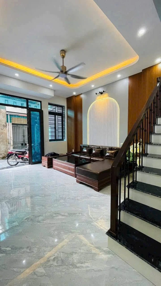 Bán nhà 3 tầng ngõ phố Nguyễn Hữu Cầu, 60.8m2, Hải Dương - Ảnh thu nhỏ 2