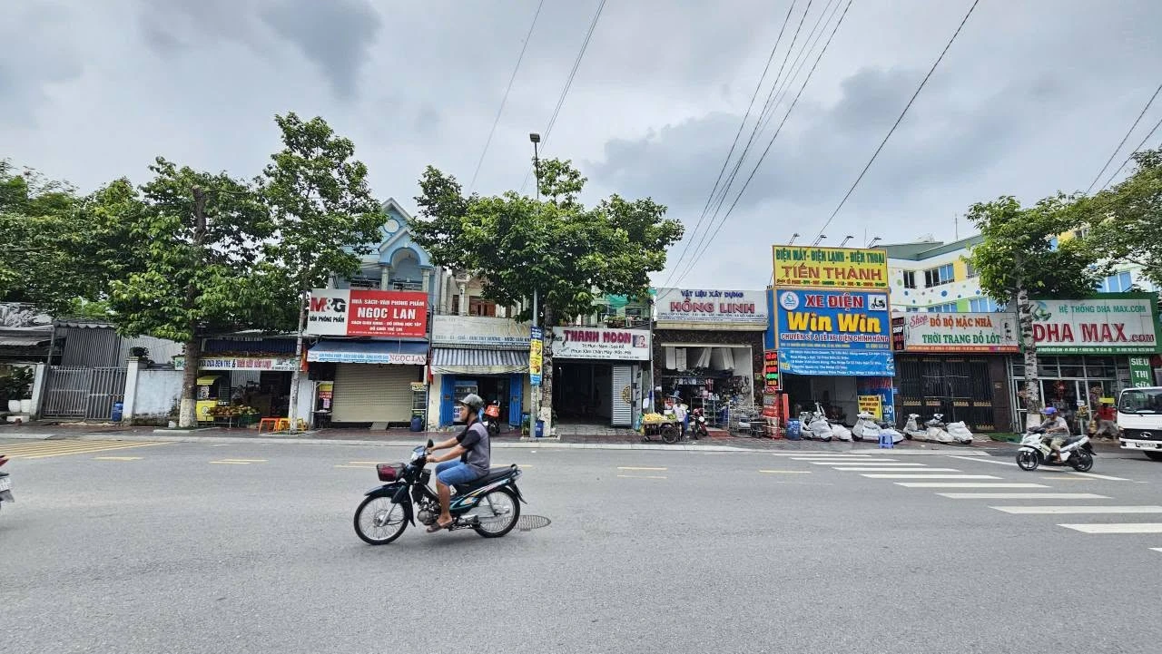 Bán nhà 1 trệt 1 lầu MT 126.5m2, Đã An, Bình Dương - Ảnh 1