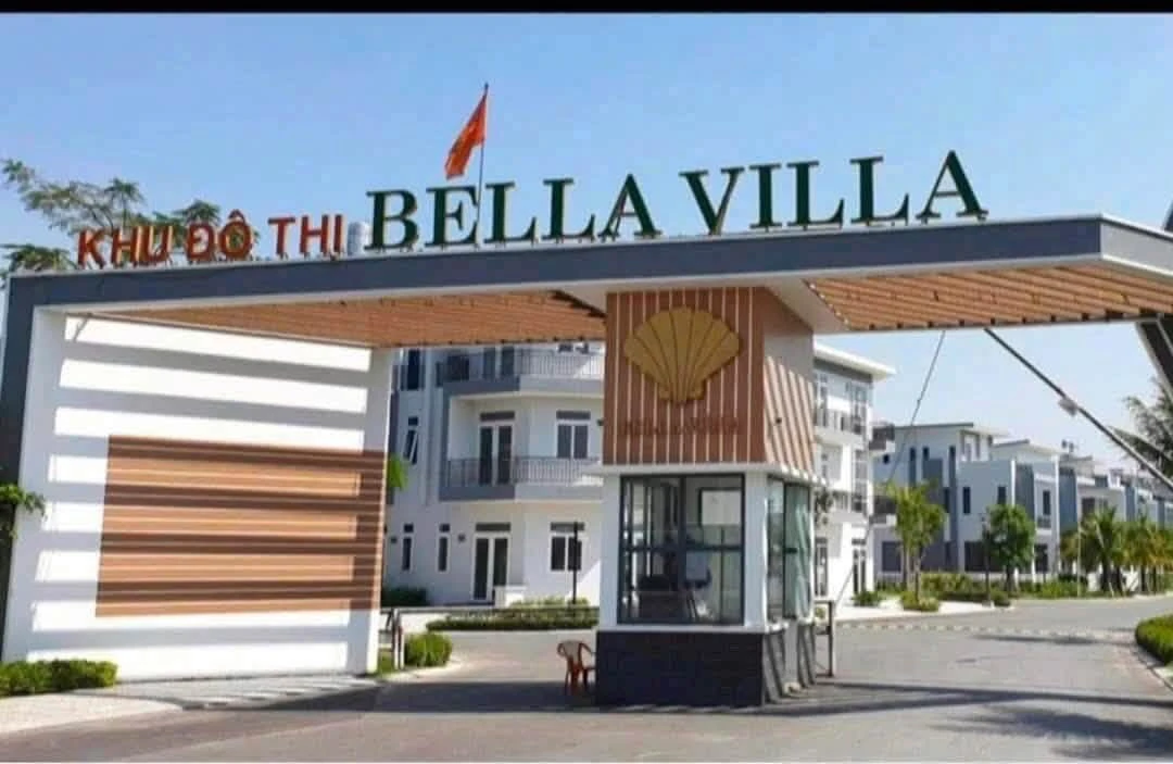 Bán biệt thự Bella Villa 1 trệt 2 lầu, 5x17m, 4 phòng ngủ, xã Đức Hòa - Ảnh 1