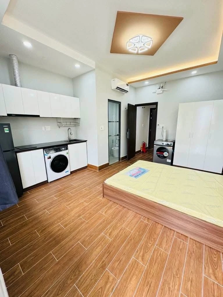 Bán nhà hẻm ô tô 40m2 trệt lửng 3 lầu, 7 phòng cho thuê gần đường Lạc Long Quân, Quận 11 - Ảnh thu nhỏ 2