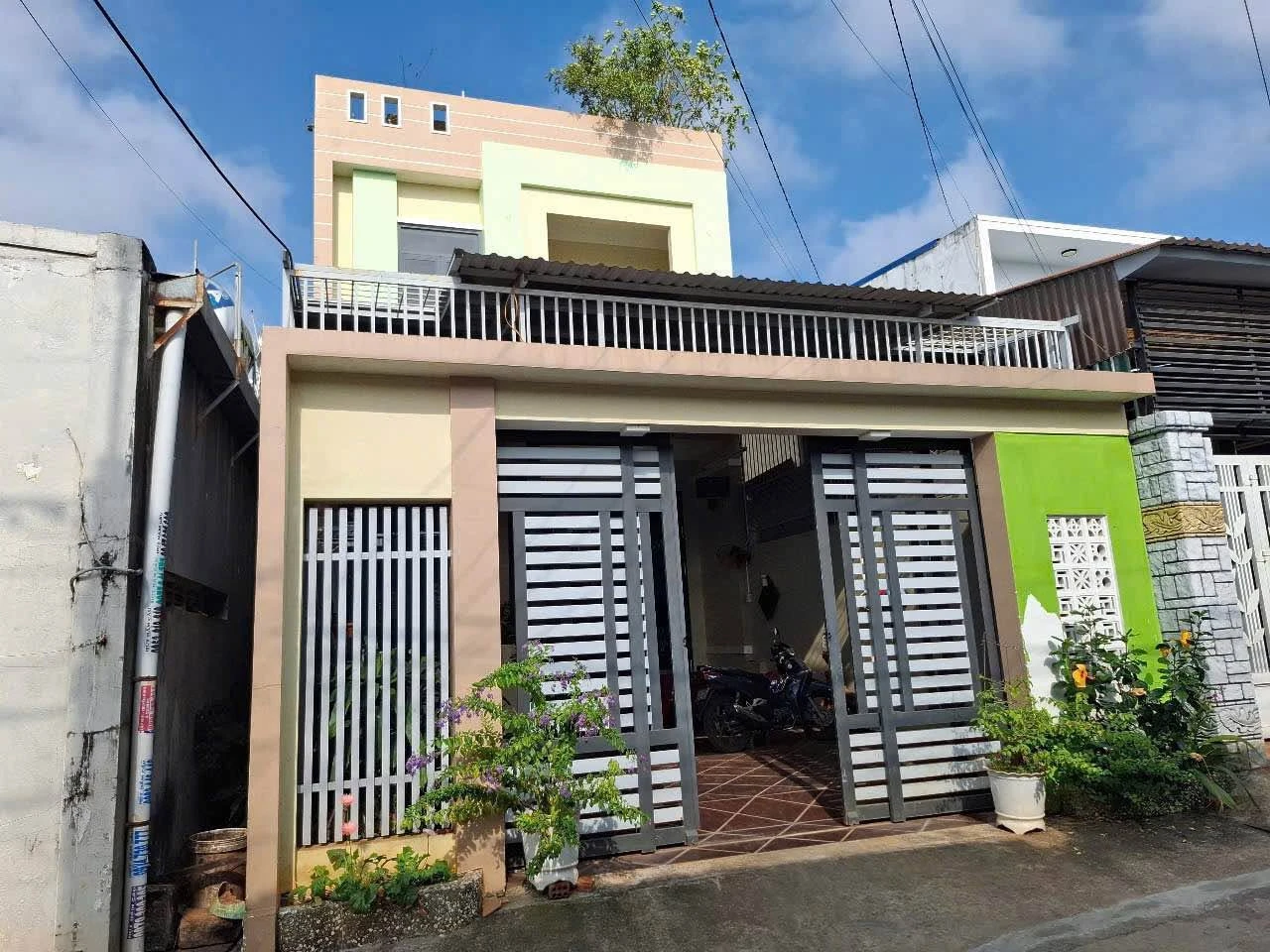 Bán nhà 3 tầng 6,3x32,2m hẻm Nguyễn Văn Cừ Q12 – 5,7 tỷ - Ảnh 1