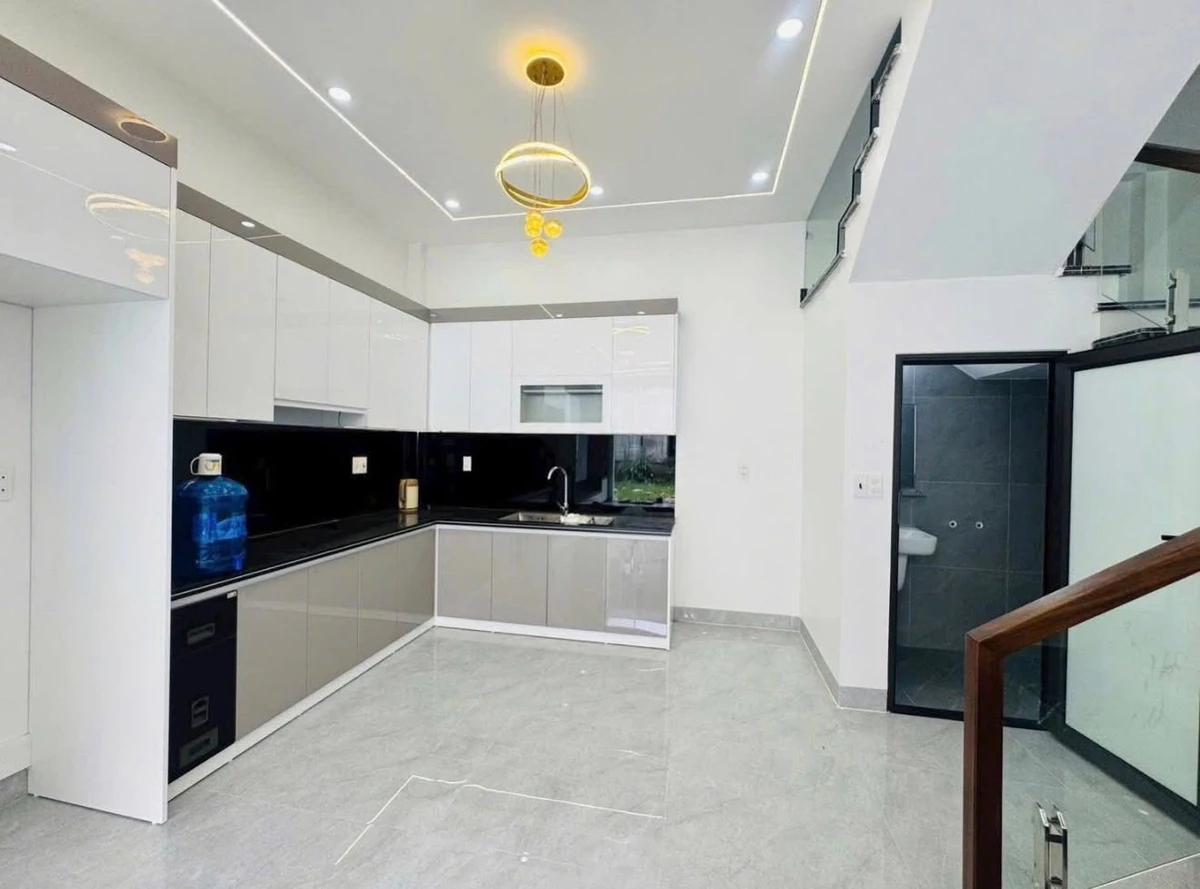 Bán nhà 3 tầng 50m² gần Cầu Kiến An, giá 2 tỷ - Ảnh thu nhỏ 3