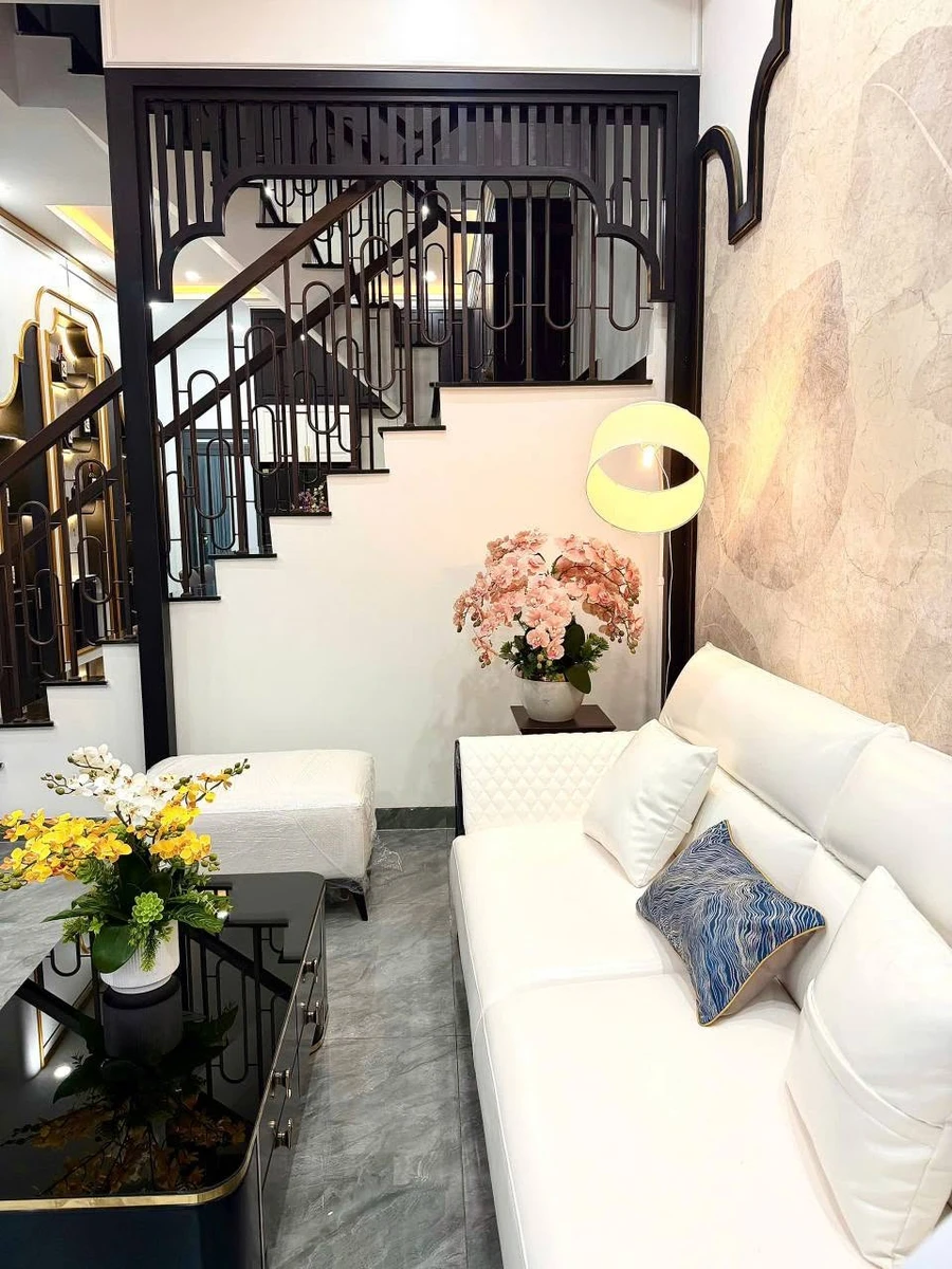Bán nhà 1 trệt 1 lầu mặt tiền 429 Quang Trung, Buôn Ma Thuột, 90m2, giá 6,85 tỷ - Ảnh thu nhỏ 2