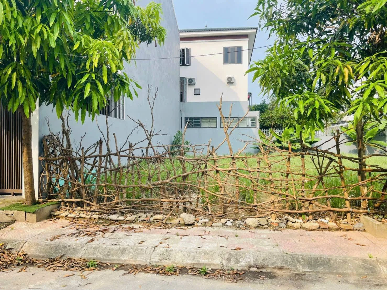 Bán đất 140m2 mặt tiền 7m Thành phố Vinh 5 tỷ 250 - Ảnh 1