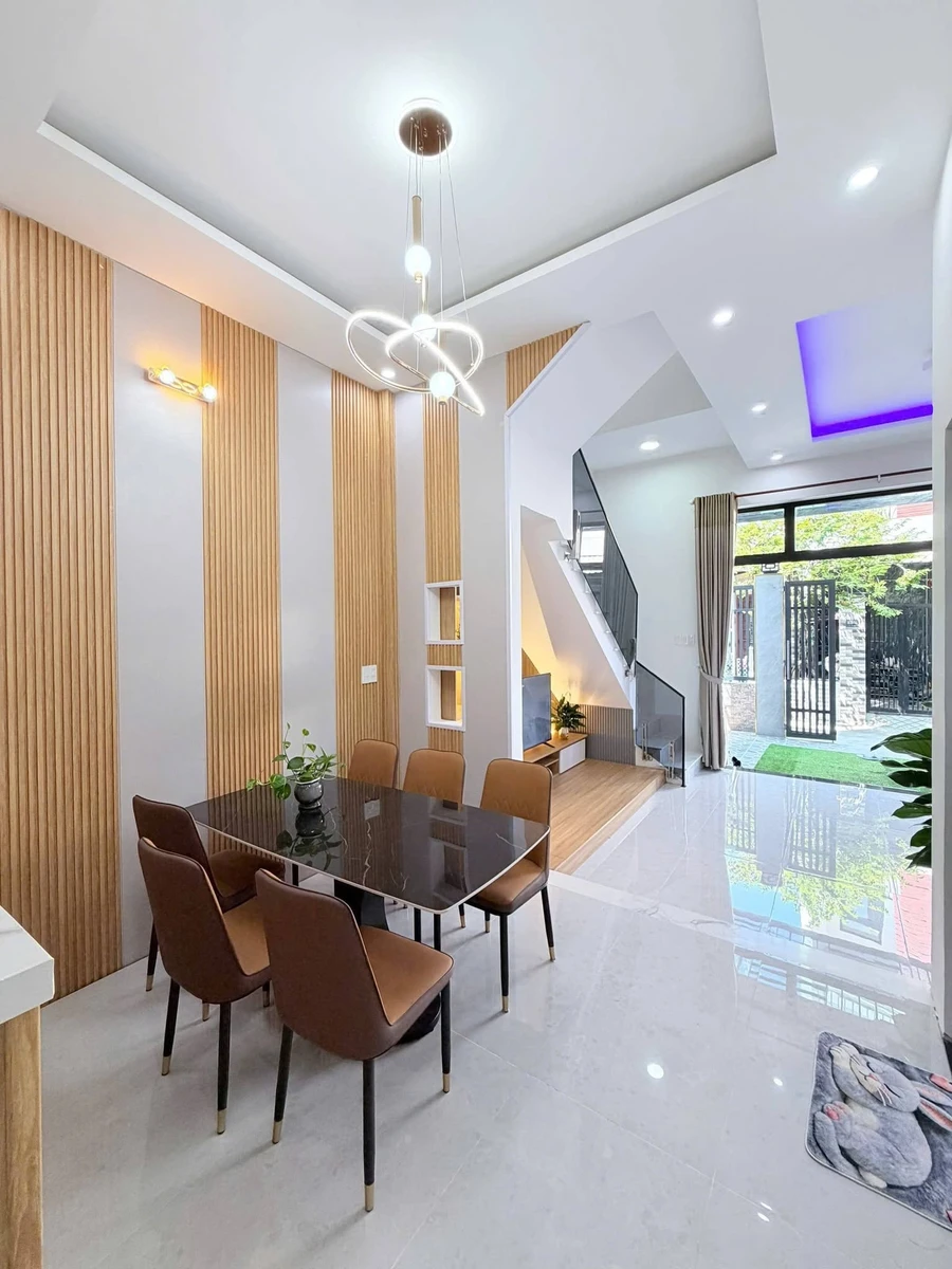 Bán nhà 3 tầng 80m² kiệt Tô Hiếu, xe vào nhà - Ảnh thu nhỏ 2