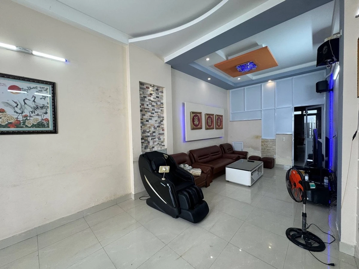 Bán nhà 3 tầng 4PN 75,6m2 khu dân cư Nam Hùng Vương, Bình Tân - 6,1 tỷ - Ảnh thu nhỏ 2